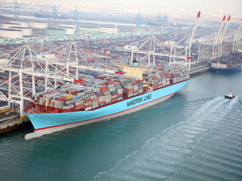 38682-le-plus-gros-porte-containers-du-monde.jpg