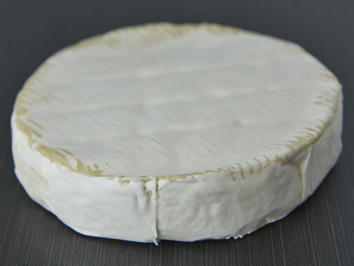 Camembert-lExtra-low_720x540_acf_cropped-720x540.jpg