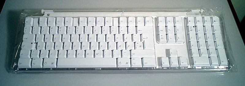 Apple_Pro_Keyboard_white.jpg